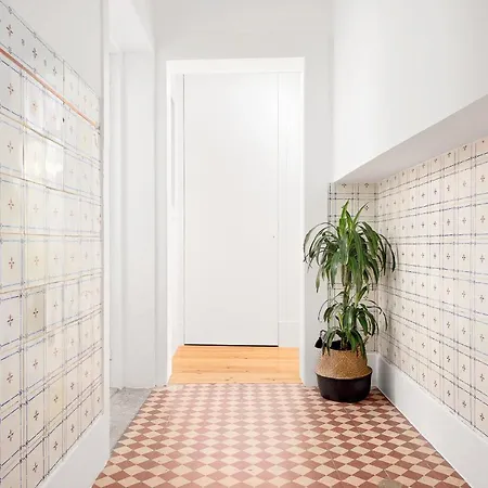 Host Wise - Classic * ポルト