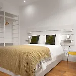Host Wise - Classic Apartment Porto