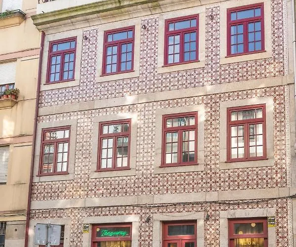 Host Wise - Classic Apartment