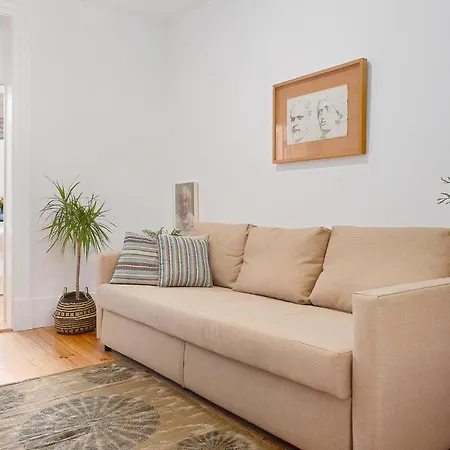 Host Wise - Classic Apartment